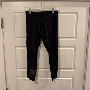 Lululemon Black Leggings Workout Pants Women’s Size 4‎